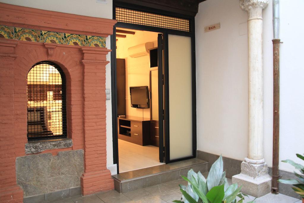 Apartamentos Inside Alhacaba Granada Rom bilde
